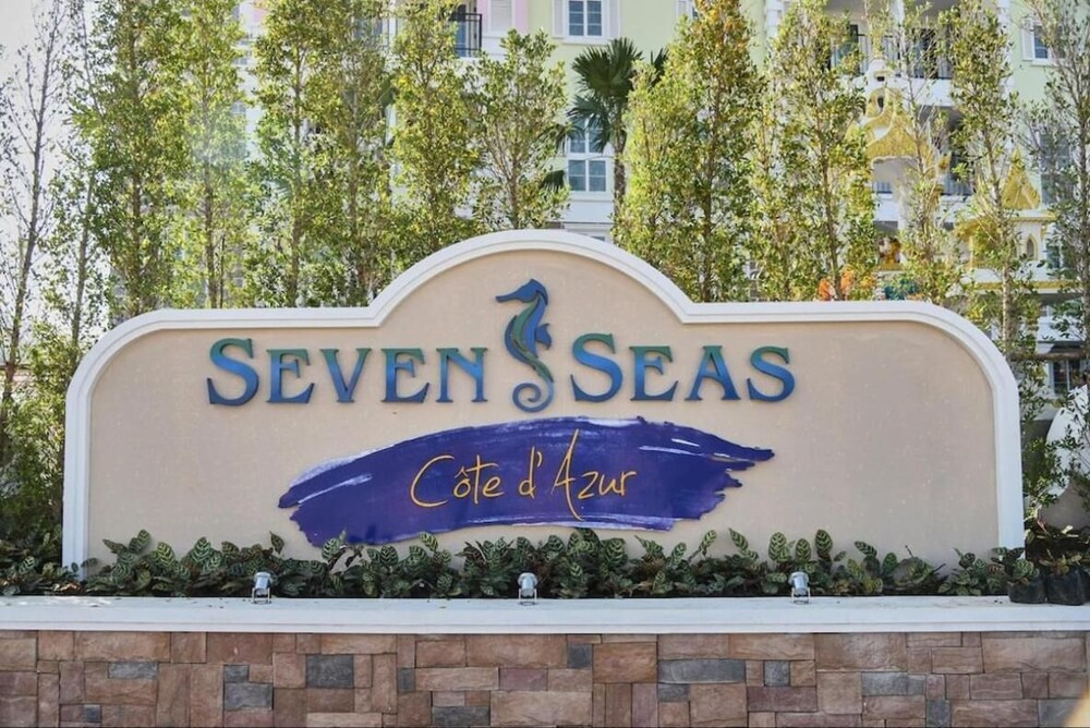 Seven Seas Cote Apartment