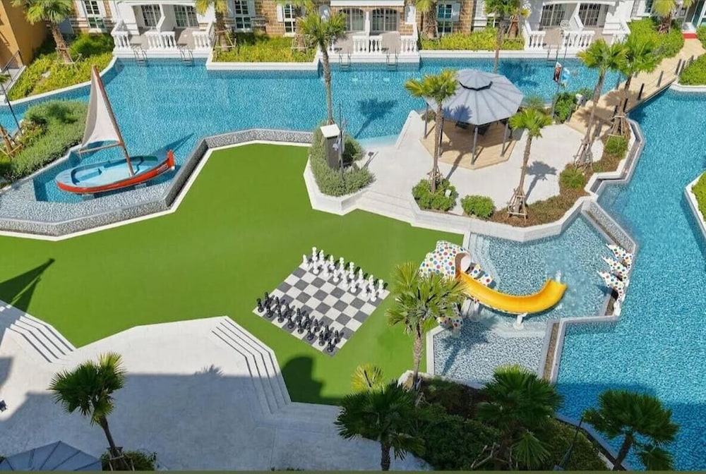 Seven Seas Cote Apartment