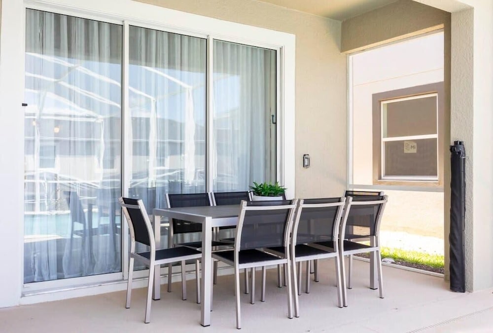 Gorgeous 5Bd Screened Pool at Champions Gate 1125 - Image 5