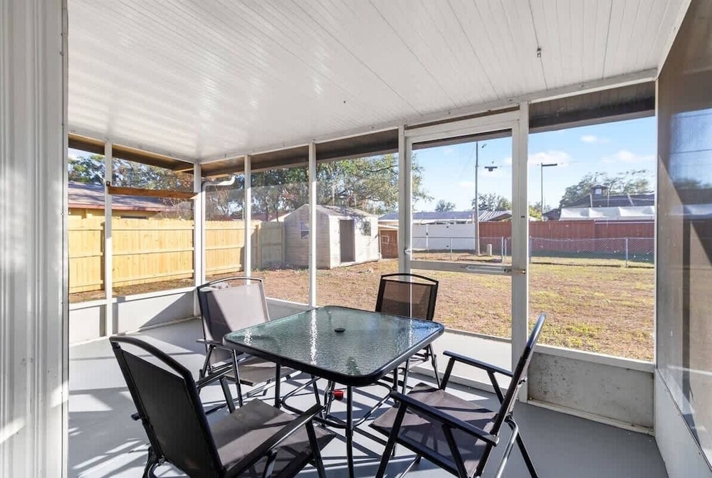 Charming Duplex in Zephyrhills! #2