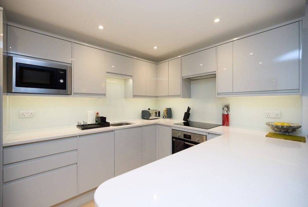 The Melbray Gem - 2bdr Apartment With Courtyard