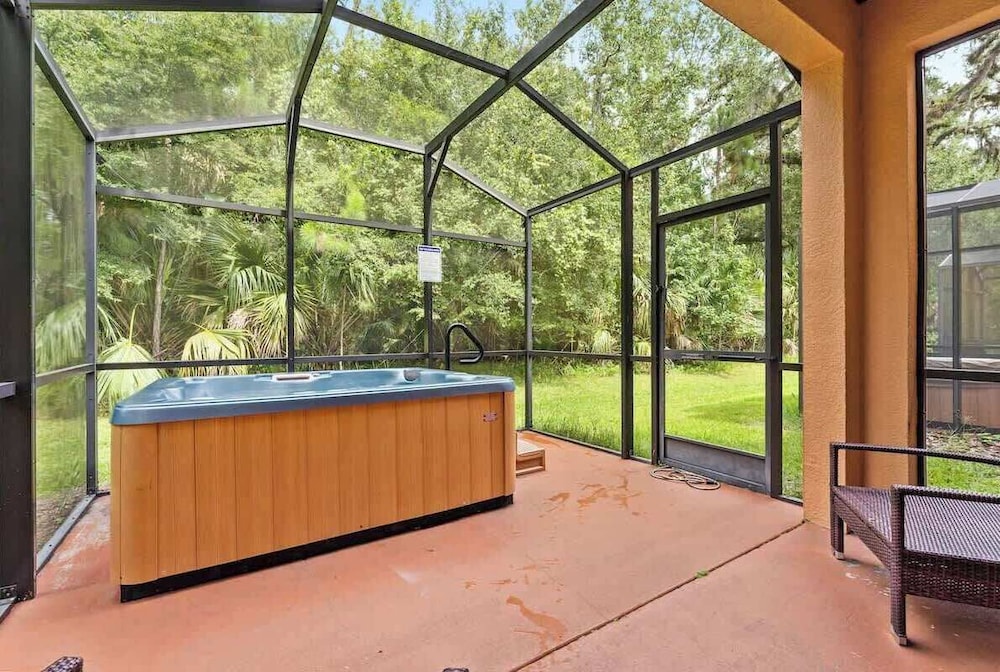 Pet Friendly 4 BR With Hot Tub
