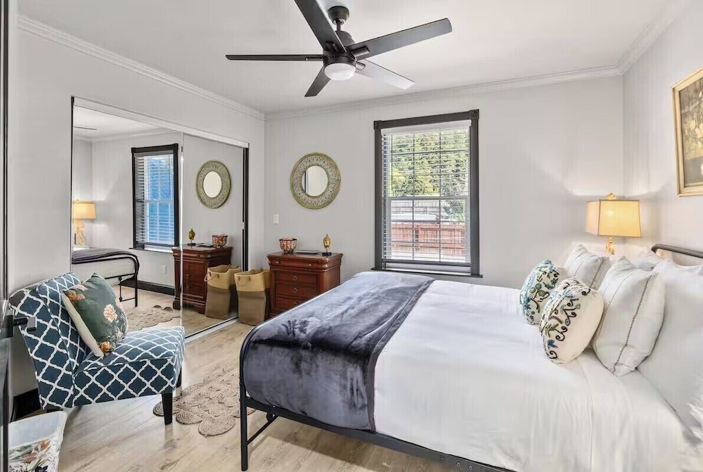 The Three Bears Retreat - King suites