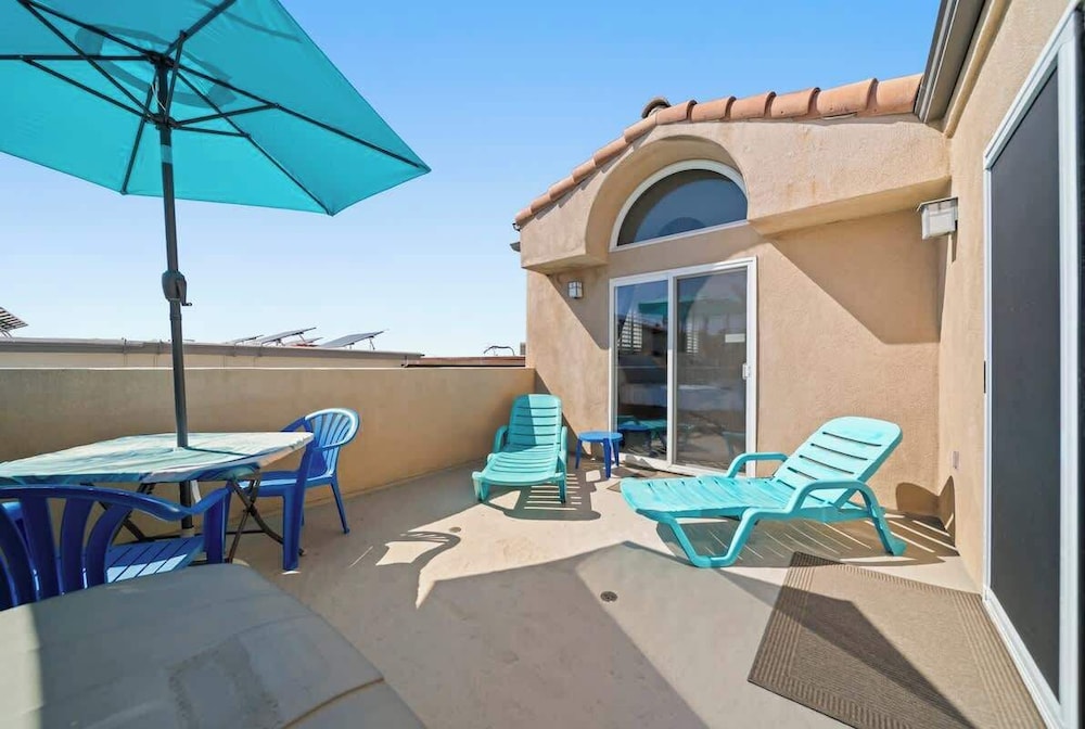 Hot Tub Ocean Views 3 Bedroom Private Home