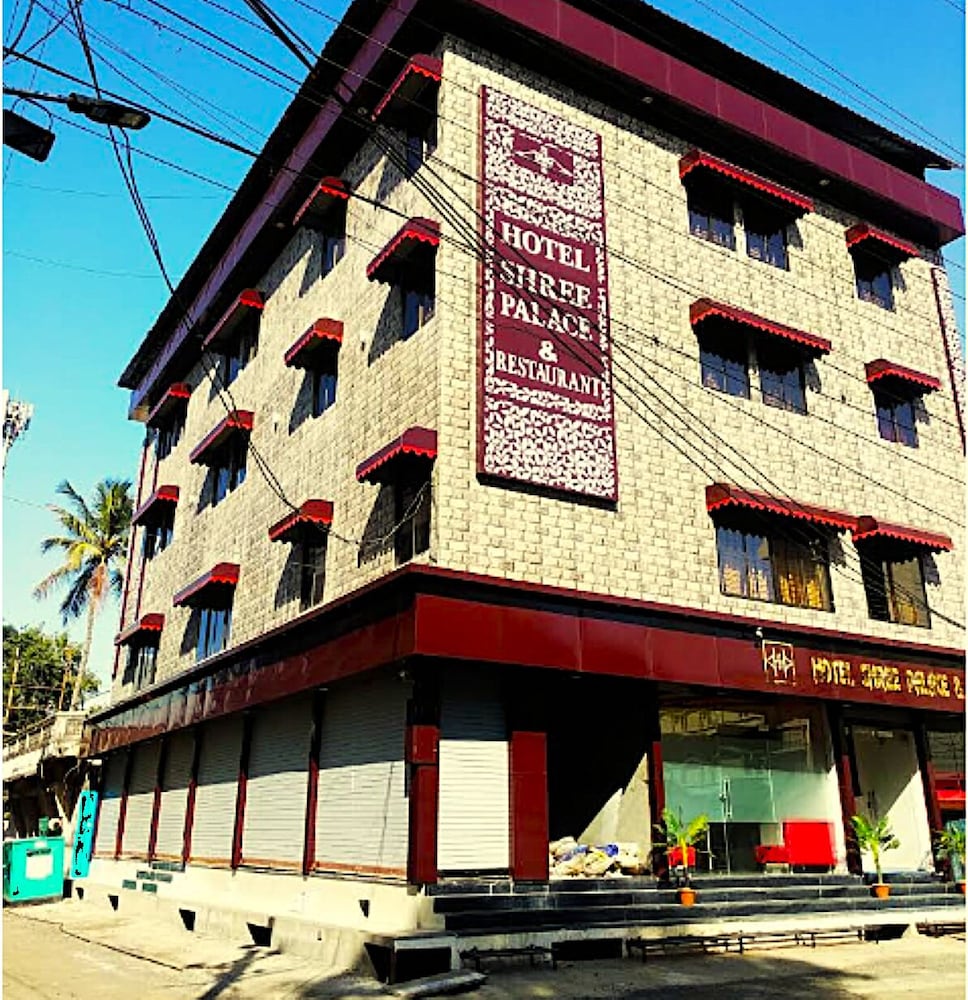 Hotel Shree Palace & Restaurant
