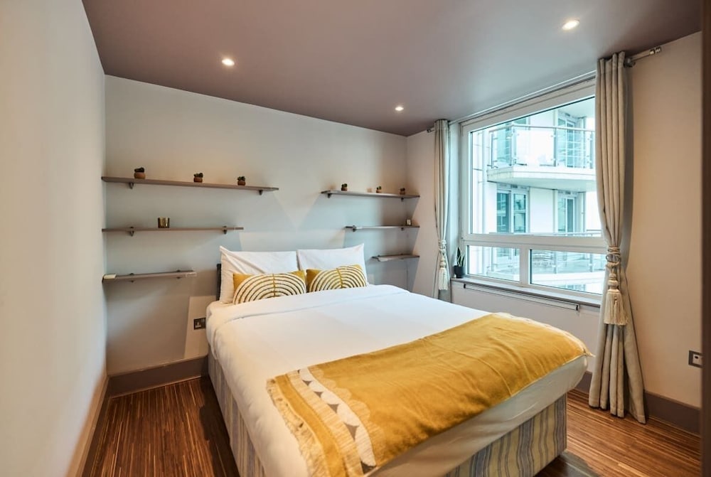 The Vauxhall Hideout - Comfy 2bdr Flat With Balcony