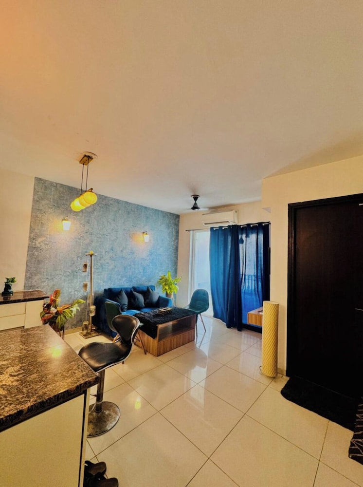 Luxury lofty heaven studio Apartment