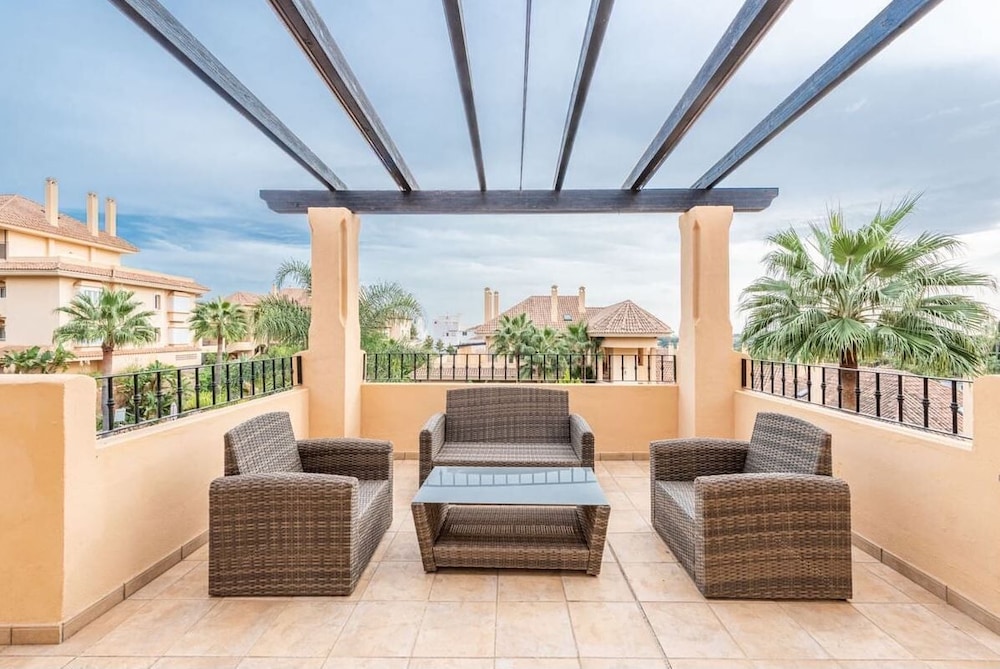 Marbella Vacations - Aloha Hill Club Golf Spa Apartments - Property Image 34
