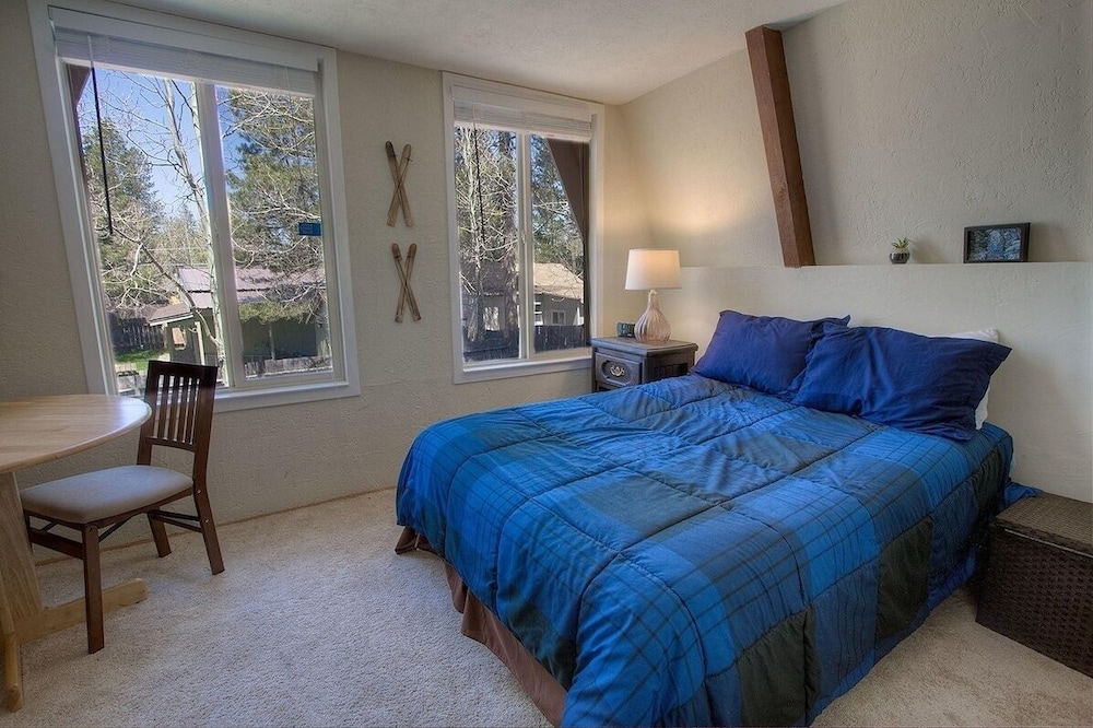 Tahoe Chalet 4 Bedroom Cabin by RedAwning view 3
