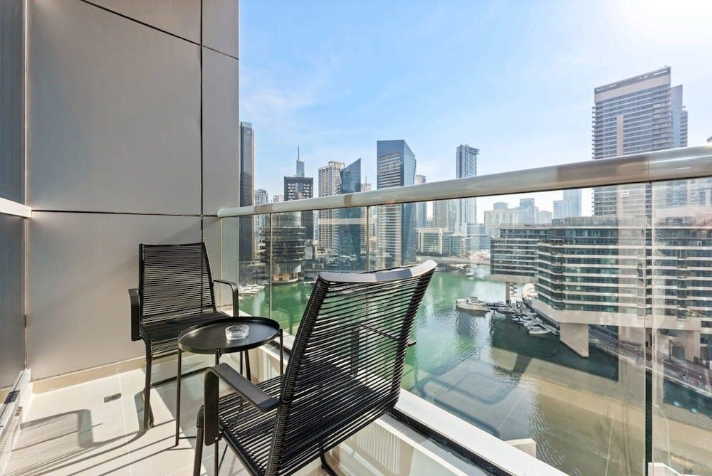 Silkhaus Bay Central Towers