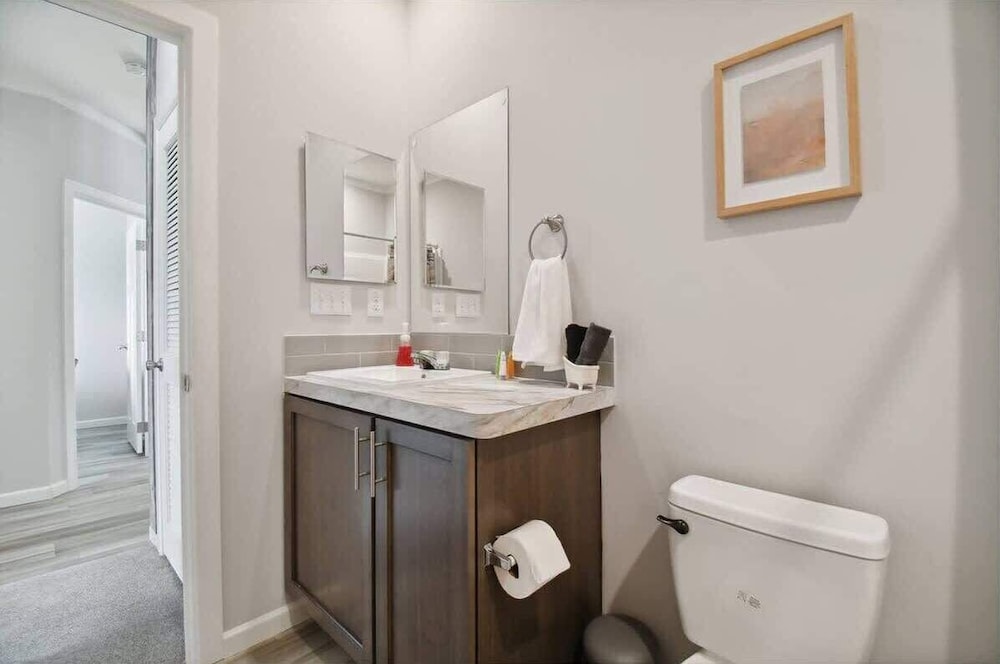 2 Bed Cozy Home, Dade City, Pickle Ball
