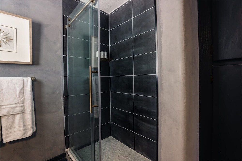 @ Marbella Lane - Zen-like Ambiance 3BR Home in JT