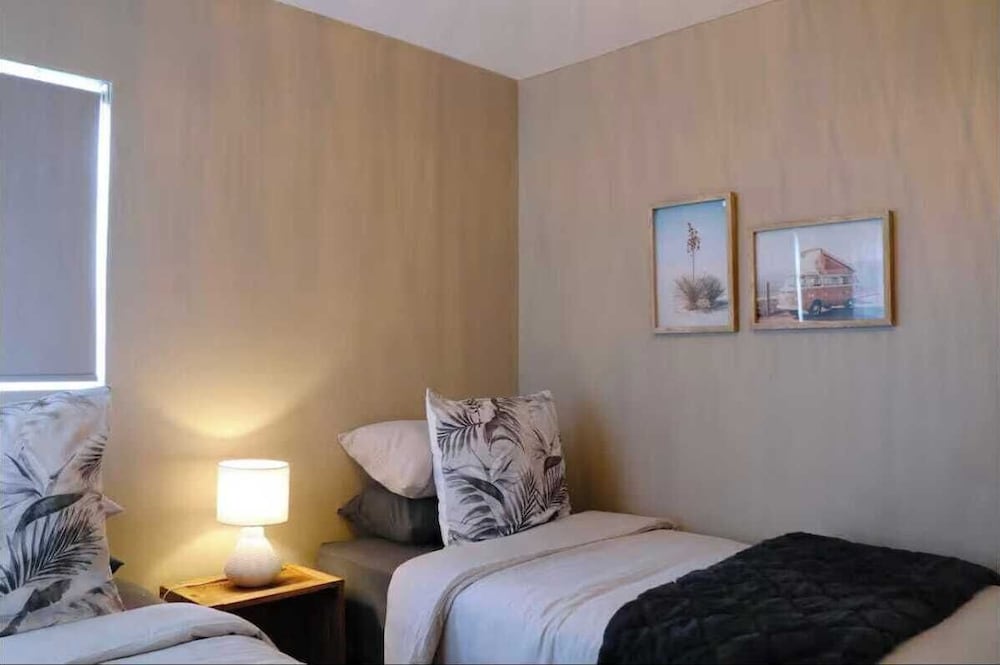 2 Bedroom Ground Floor Apartment Princess Beach Club Houtbay