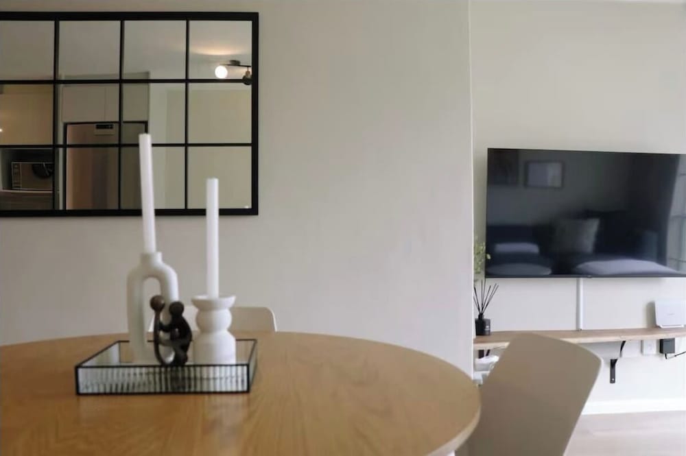 2 Bedroom Ground Floor Apartment, Princess Beach Club, Houtbay