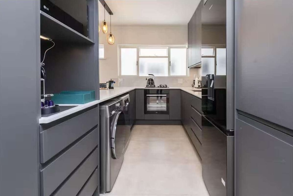 Modern 2 Bedroom Apartment Pleasant Ways Seapoint