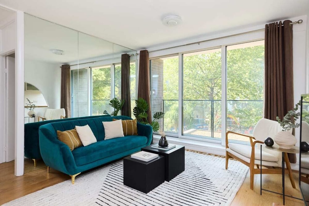 The Regent's Park Crib - Modern 1bdr Flat With Balcony