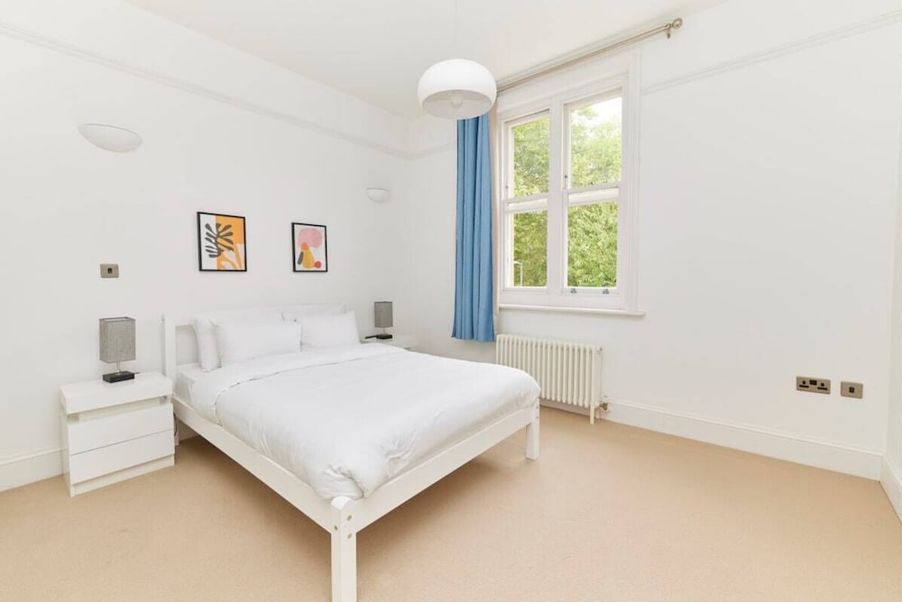 The Woolwich Retreat - Enticing 5bdr House With Parking