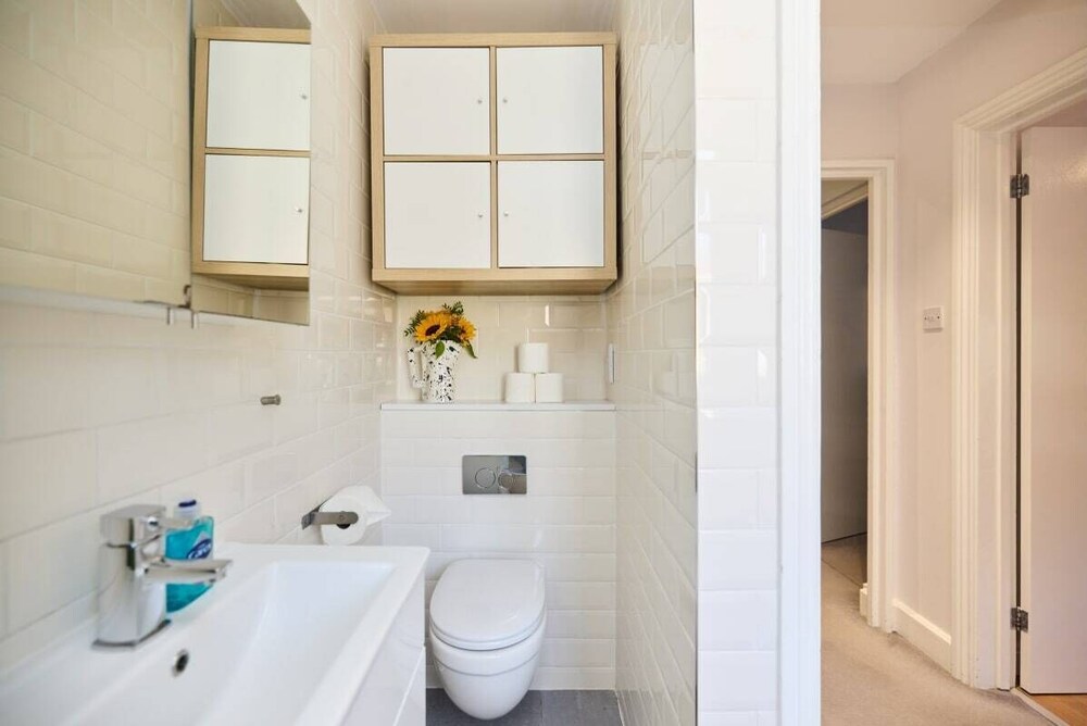 The Brunswick Retreat - Warm 3bdr Flat With Balcony