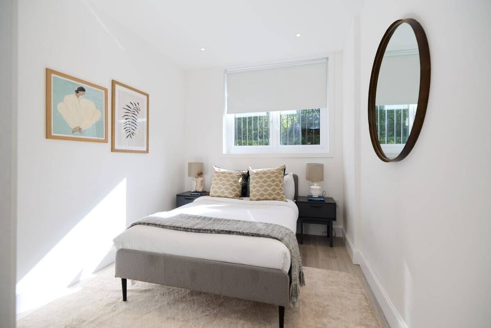 The Primrose Hill Place - Charming 4bdr Flat With Communal Garden