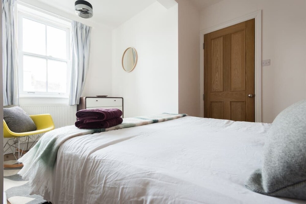 The Old Tailor House - Large & Charming 4BDR Home in Jericho
