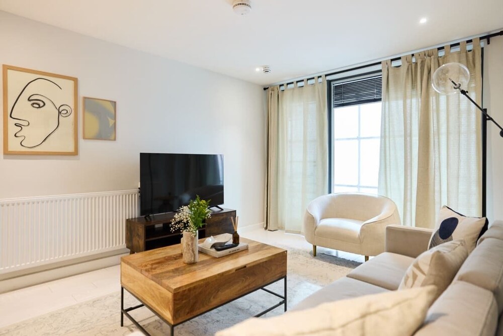 The River Lea Escape - Charming & Bright 2bdr Flat