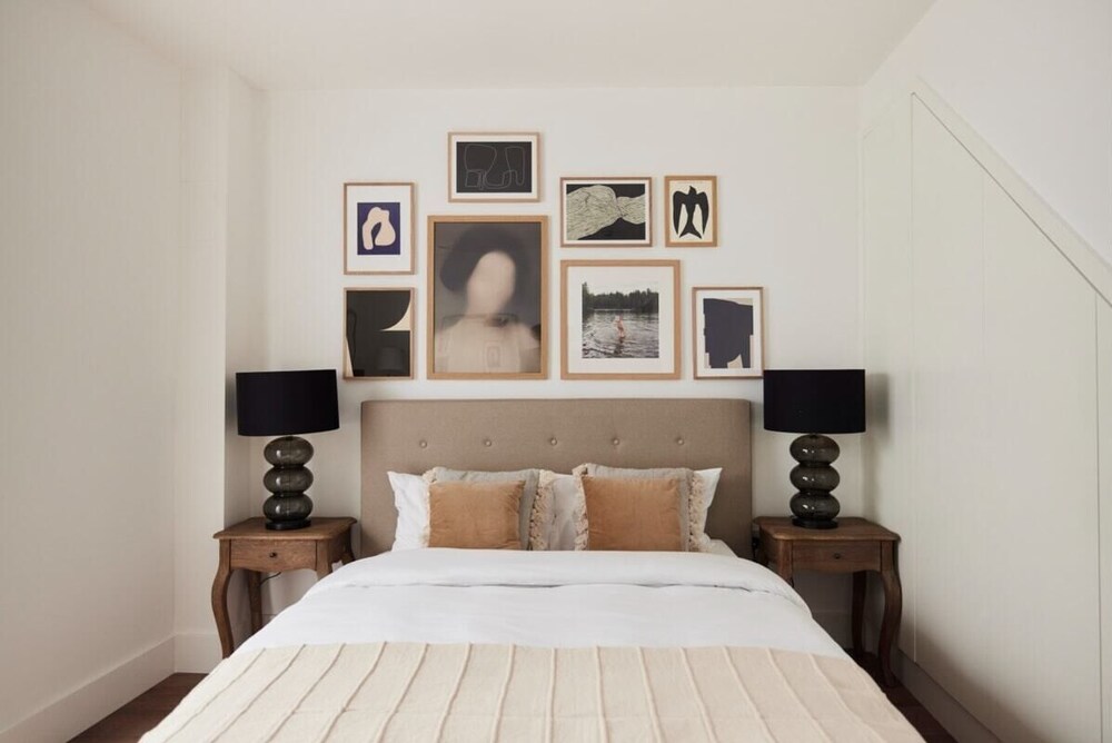 The Ravenscourt Park Escape - Bright 2bdr Flat