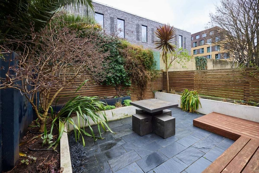 outdoor bbq area