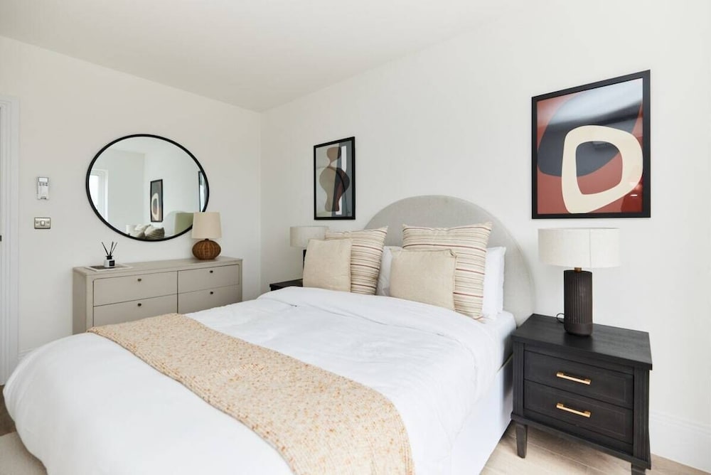 The Wembley Park Corner - Classy 2bdr Flat With Balcony view 2