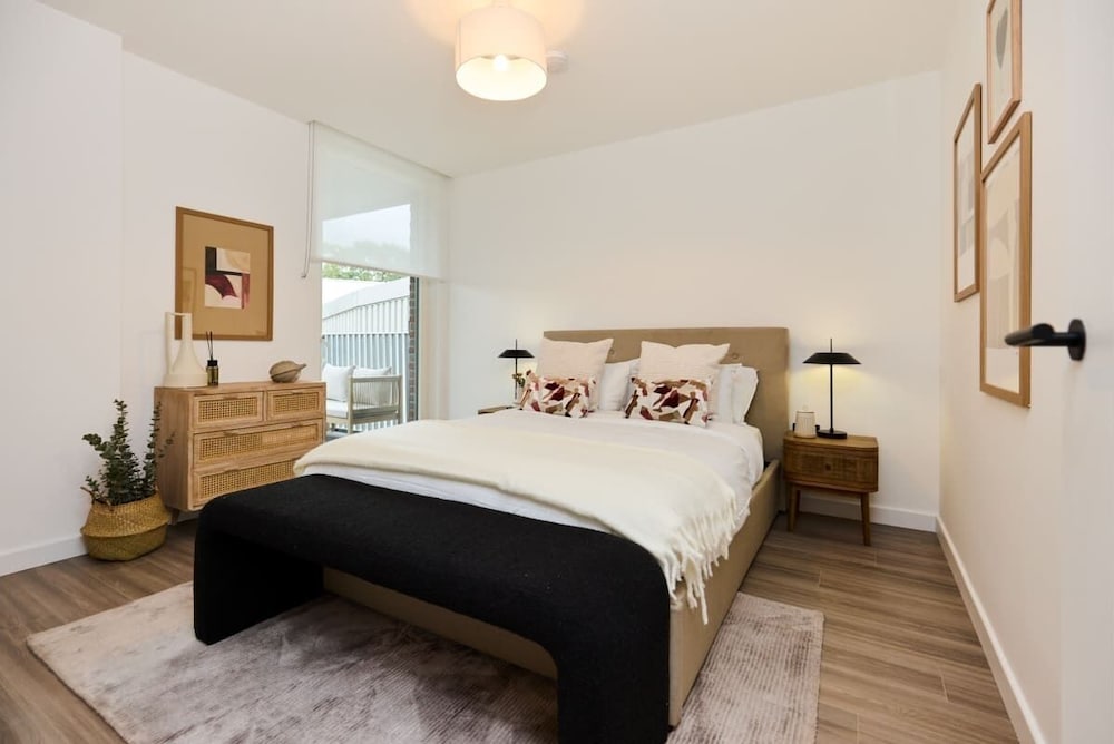 The Tottenham Hale Crib - Trendy 2bdr Flat With Balcony
