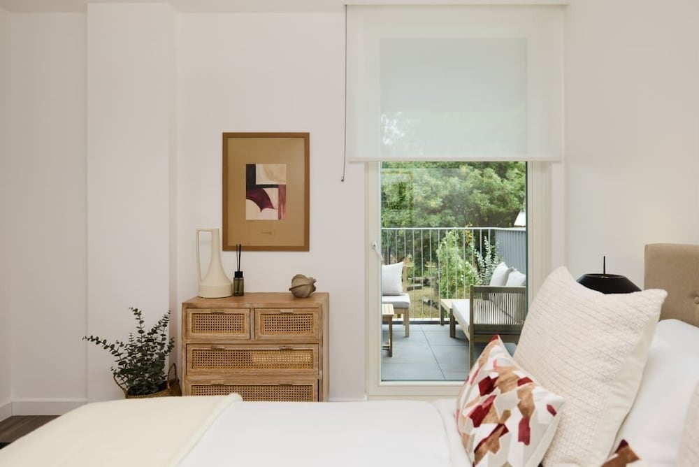 The Tottenham Hale Crib - Trendy 2bdr Flat With Balcony
