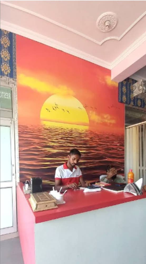 Sunrise Hotel & Restaurant