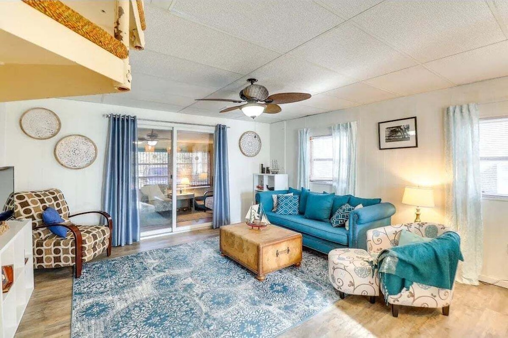 Captain's Quarters 4 Bedroom Home