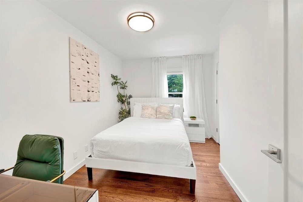 Modern Comfort in the Heart of NYC