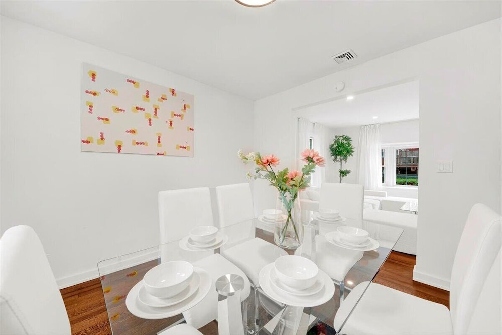 Modern Comfort in the Heart of NYC