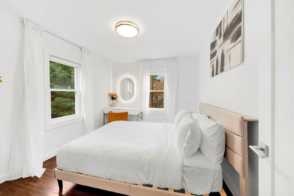 Modern Comfort in the Heart of NYC