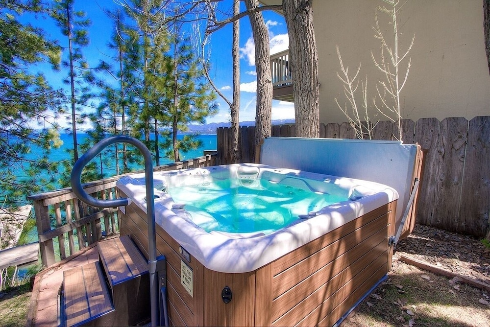 Cyh1281- Tahoe Acres 5 Bedroom Home