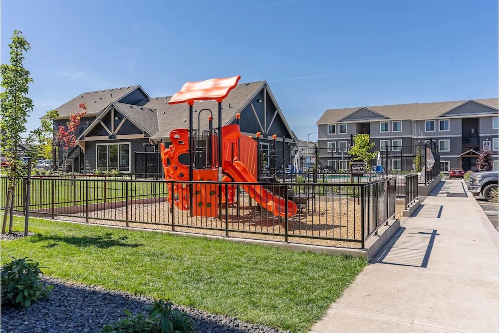 Landing Apartments - Salem
