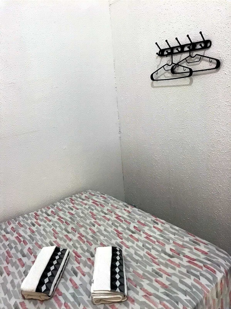 Photo 33