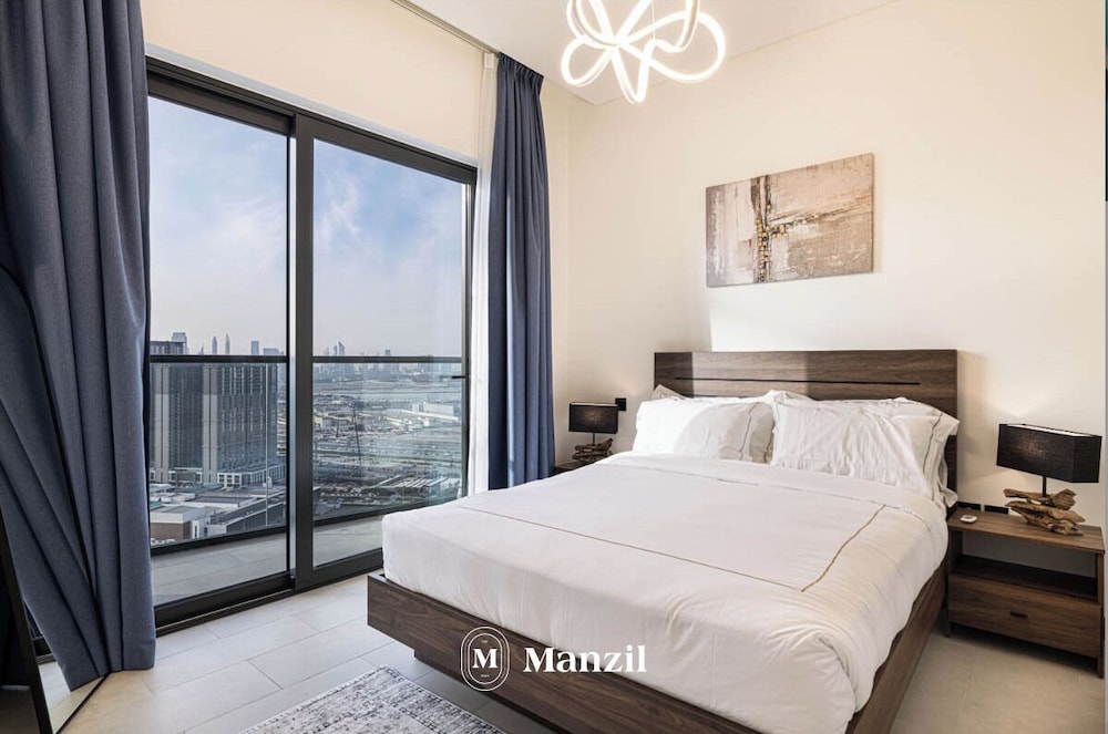 Manzil - Luxury 1BR with Skyline Views
