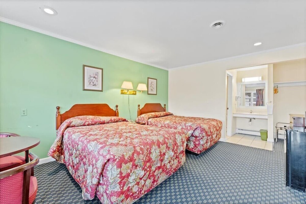 Top Hill Motel