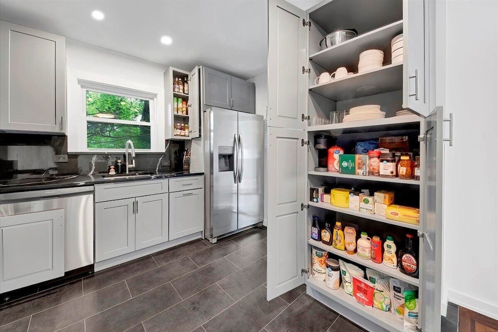 Modern Comfort in the Heart of NYC