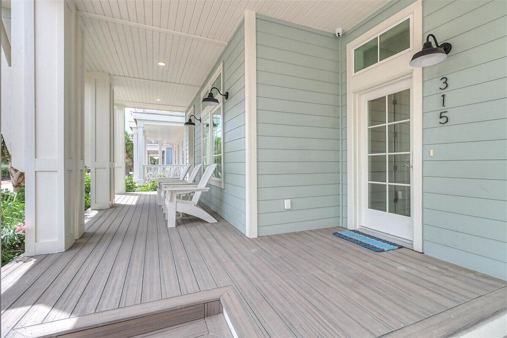 The Pool House 315 HI