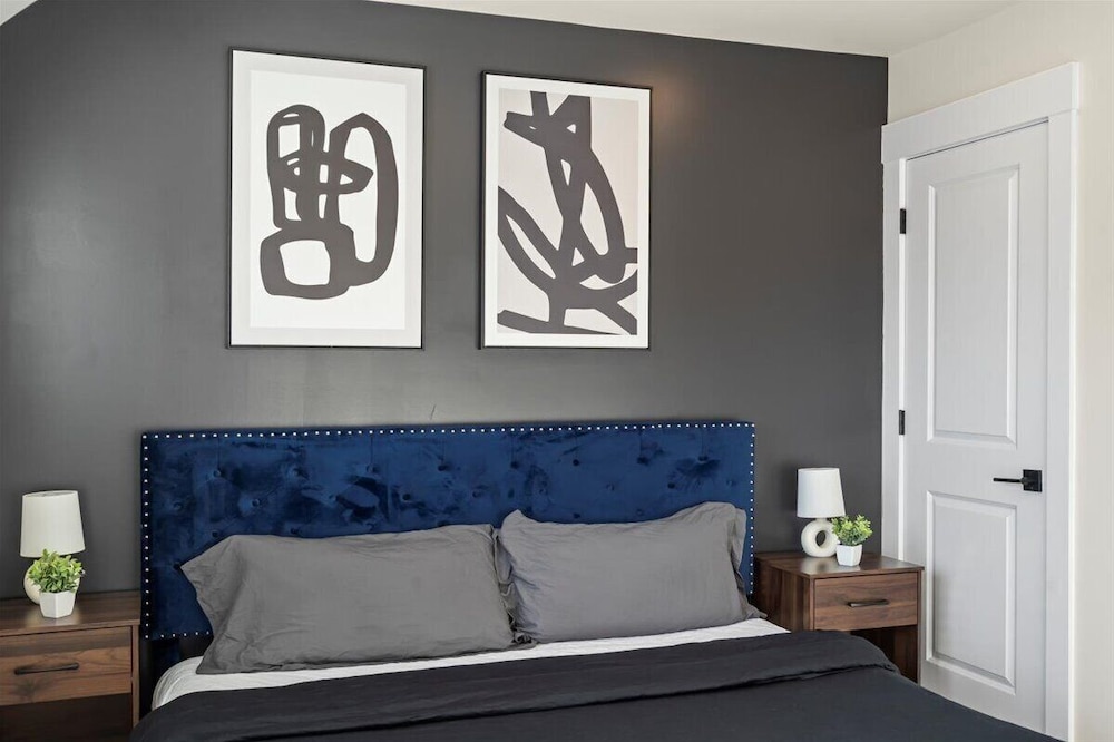 3BR King Townhouse Rooftop in Uptown CLT