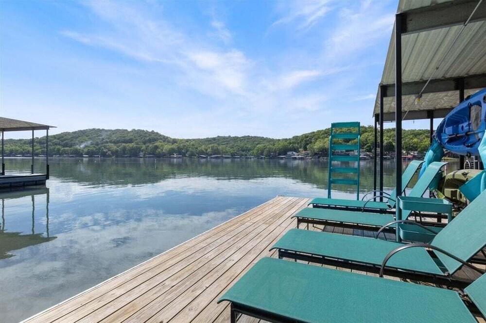 Private Dock, Bunkhouse, Firepit & Kayaks at Mm45