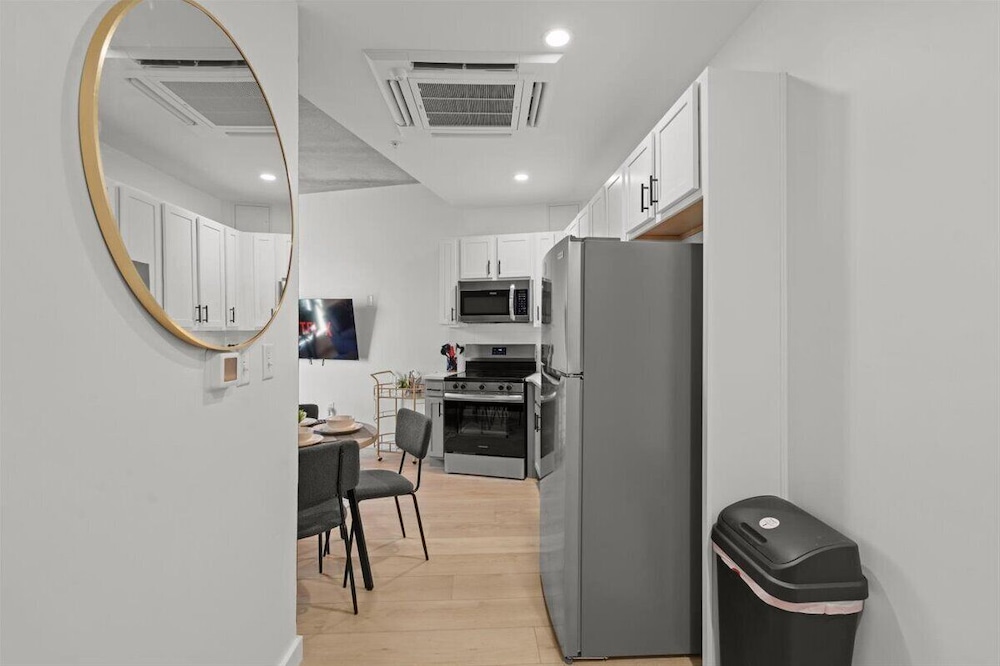 Luxe 2BR Suite in South End Charlotte