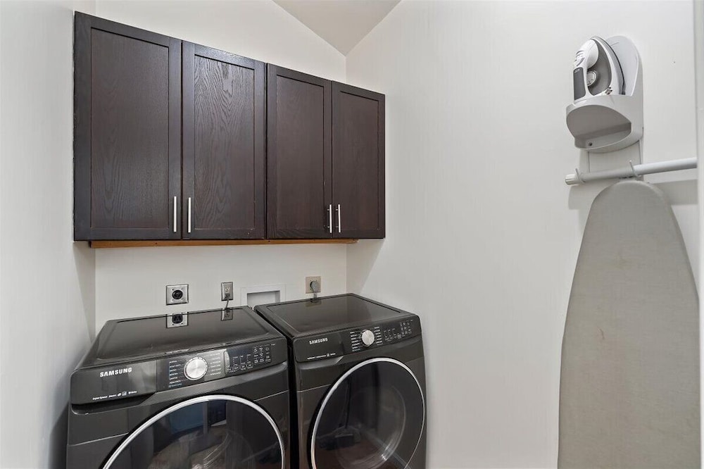 Kierland Charm - Private Yard w/ Pool, Golf & More