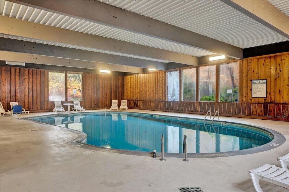 The Lodge Luxury Resort At Lake Harmony - Property Image 19