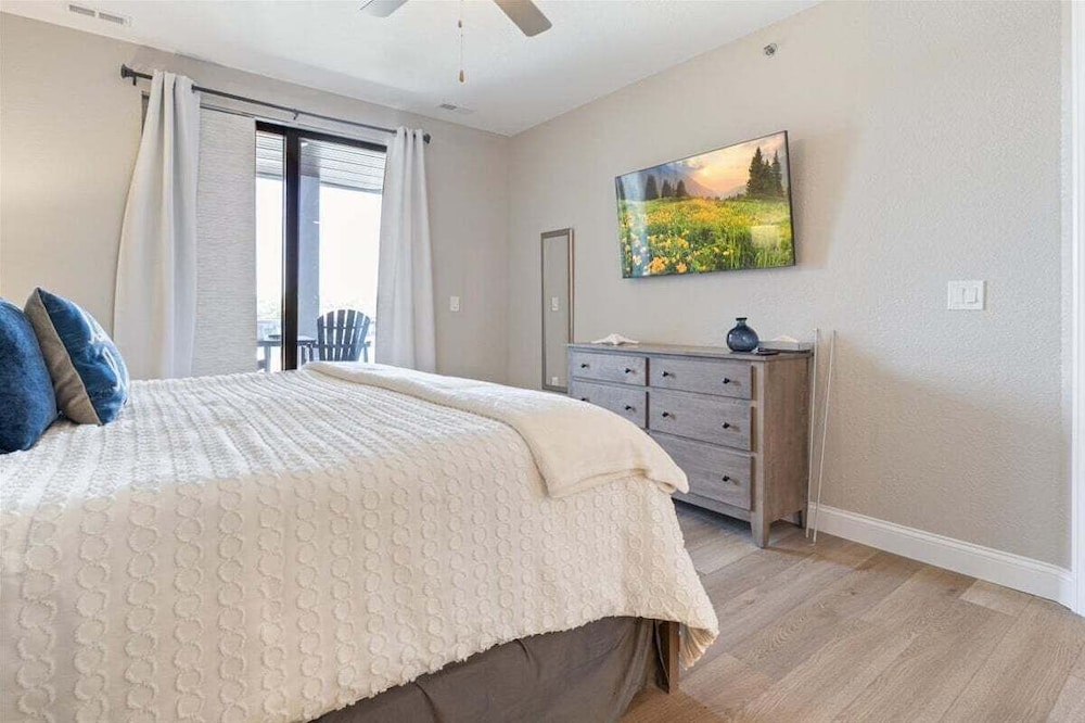19mm Family-friendly, Bunks & Games at Topsider w/ 2 Pools