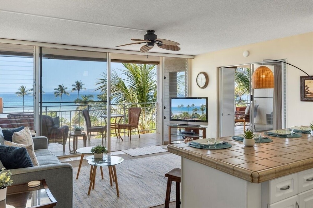Island Surf 614 2 Bedroom Apts