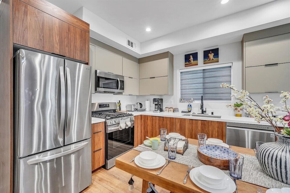 Luxe Townhome | Newly-Built